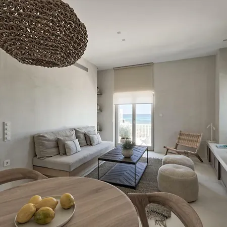 Giacomo By Rocks Estates * נאוסה